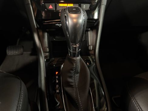 Used 2021 Buick Encore Preferred w/ Safety Package II image 20