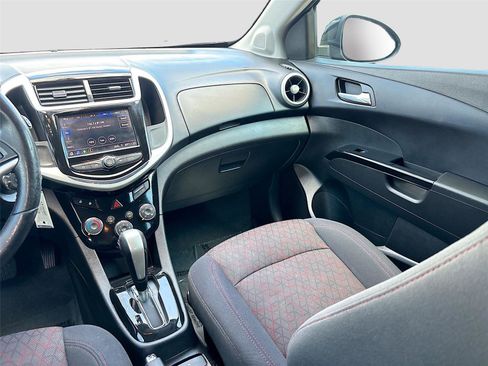 Used 2020 Chevrolet Sonic LT FWD image 21
