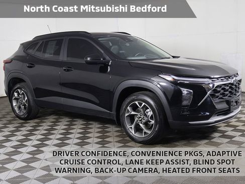 Used 2024 Chevrolet Trax LT w/ Driver Confidence Package image 1