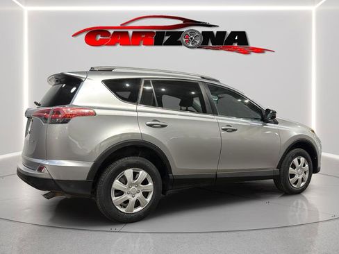 Used 2016 Toyota RAV4 LE image 10