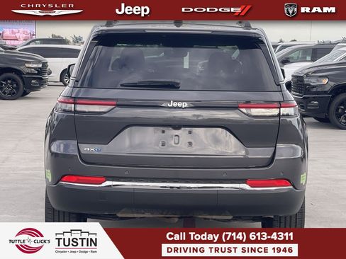 Used 2023 Jeep Grand Cherokee 4WD 4xe image 5
