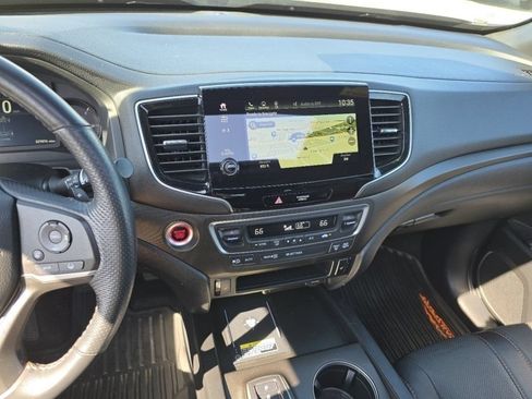Used 2024 Honda Passport TrailSport image 36