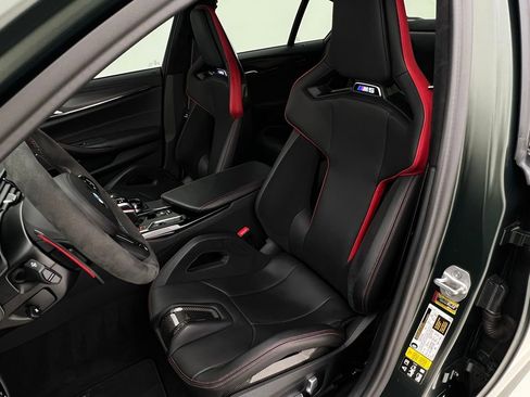 Used 2022 BMW M5 CS image 11