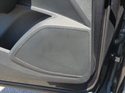 Used 2025 Audi Q5 Premium Plus w/ Premium Plus image 19