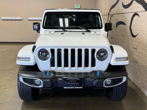 Used 2023 Jeep Wrangler Unlimited Sahara AWD/4WD image 6