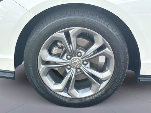 Certified 2024 Honda Accord EX image 11
