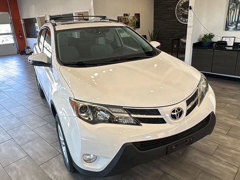 Used 2013 Toyota RAV4 XLE AWD/4WD image 6