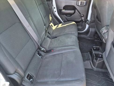 Used 2021 Jeep Gladiator Sport AWD/4WD image 17