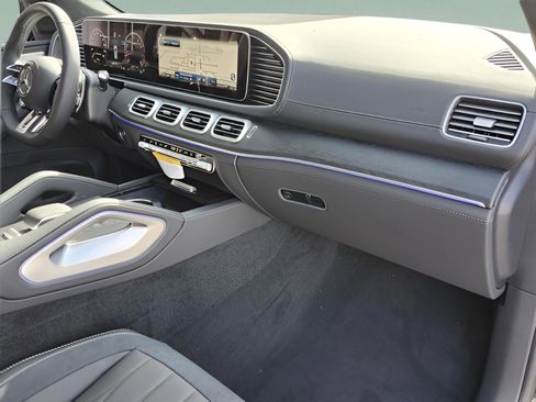 New 2026 Mercedes-Benz GLE 63 AMG S image 11