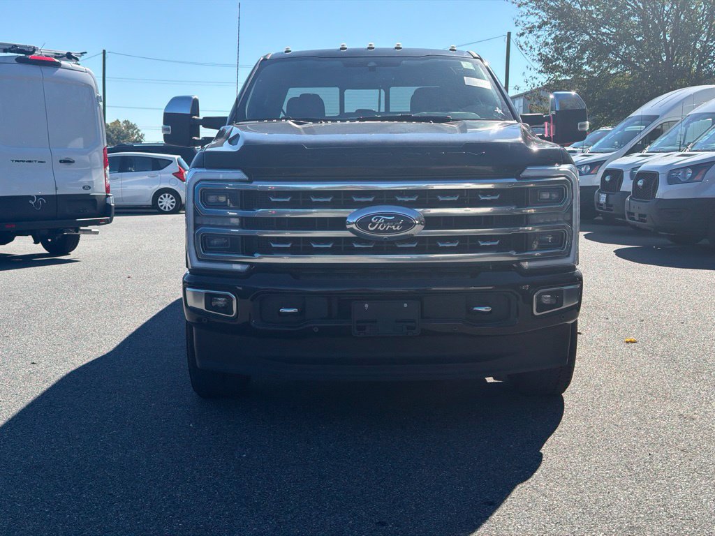 Used 2024 Ford F250 Platinum AWD/4WD image 2