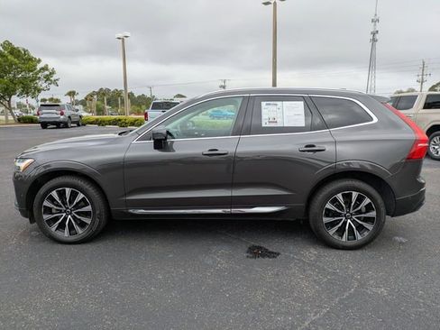 Used 2023 Volvo XC60 B5 Plus FWD image 7