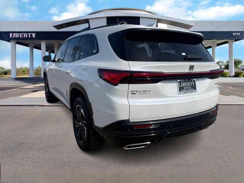 Used 2025 Buick Enclave Sport Touring w/ Power Package image 6