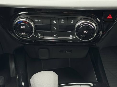 New 2026 Chevrolet Trax LT w/ Driver Confidence Package FWD image 15