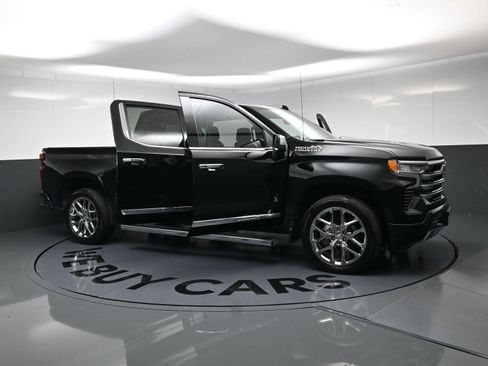 Used 2025 Chevrolet Silverado 1500 High Country AWD/4WD image 25