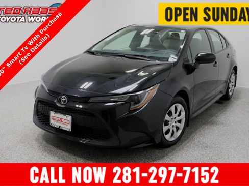 Used 2022 Toyota Corolla LE image 1