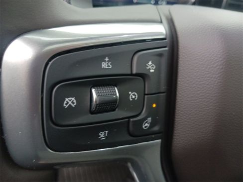 Used 2025 Chevrolet Silverado 1500 LTZ w/ LTZ Premium Package image 37