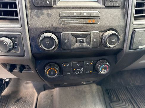 Used 2022 Ford F250 XL w/ Power Equipment Group AWD/4WD image 24