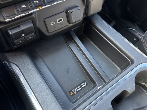 Used 2022 GMC Sierra 1500 AT4 w/ AT4 Premium Package image 37