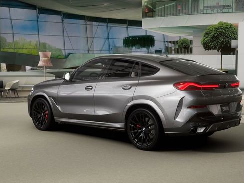 New 2026 BMW X6 xDrive40i w/ Climate Comfort Package image 34