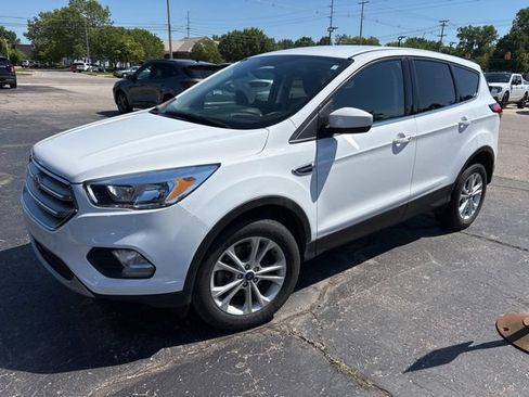Used 2019 Ford Escape SE AWD/4WD image 17