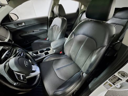 Used 2019 Kia Optima S w/ S Panoramic Sunroof Package image 14