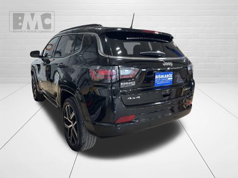 Used 2024 Jeep Compass Limited w/ Elite Group image 4