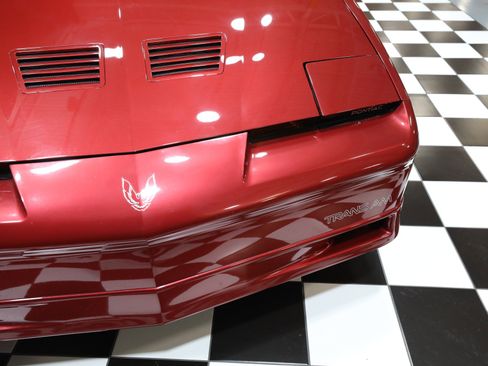 Used 1990 Pontiac Firebird Trans Am RWD image 17