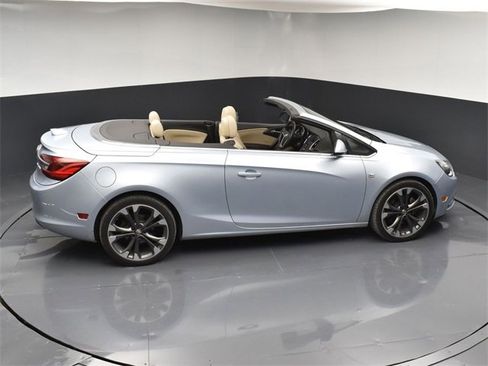 Used 2018 Buick Cascada Premium image 43
