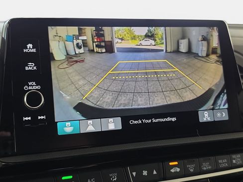 Used 2025 Honda Odyssey EX-L image 21