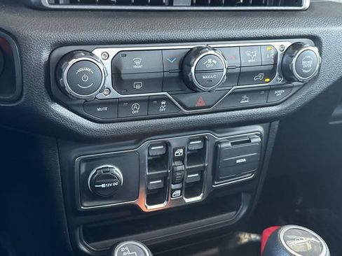 New 2026 Jeep Gladiator Sport AWD/4WD image 18