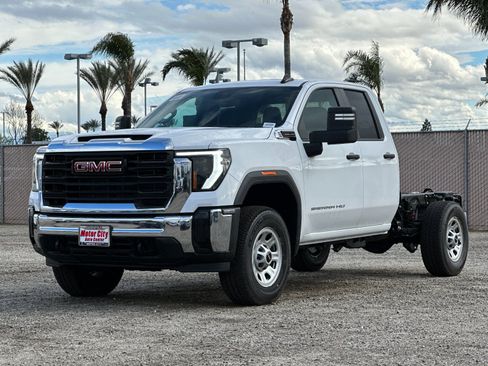 New 2026 GMC Sierra 3500 Pro w/ Convenience Package RWD image 8
