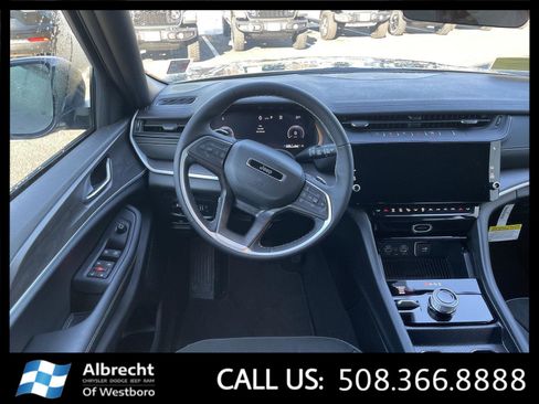 New 2026 Jeep Grand Cherokee Altitude image 20