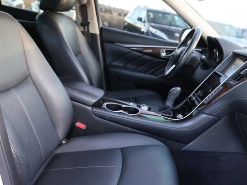 Used 2019 INFINITI Q50 Luxe w/ Essential Package (3.0T Luxe) image 15