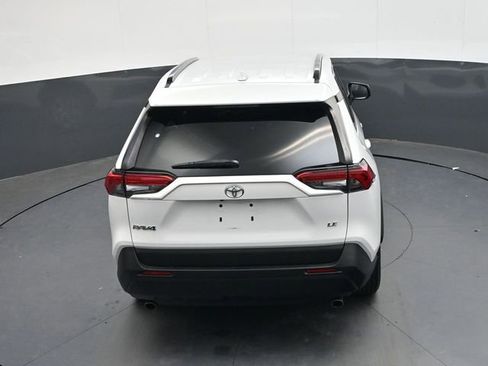 Used 2020 Toyota RAV4 LE image 25