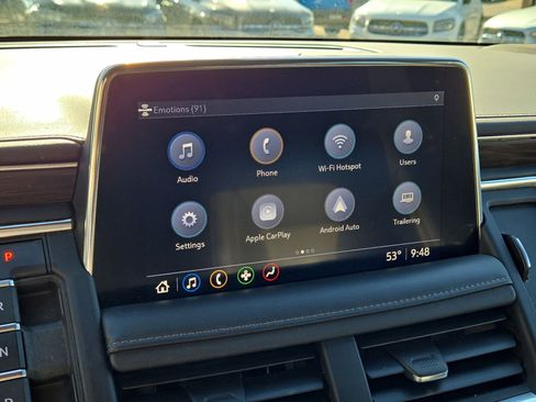 Used 2021 Chevrolet Tahoe LT w/ Luxury Package AWD/4WD image 19