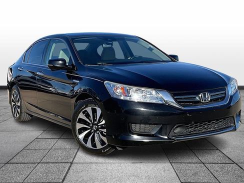Used 2015 Honda Accord Touring image 2