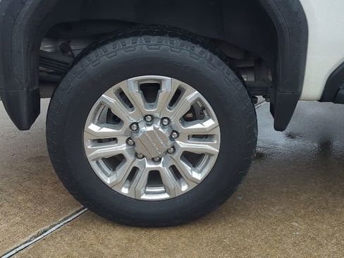 Used 2022 GMC Sierra 2500 Denali w/ Denali Ultimate Package image 3