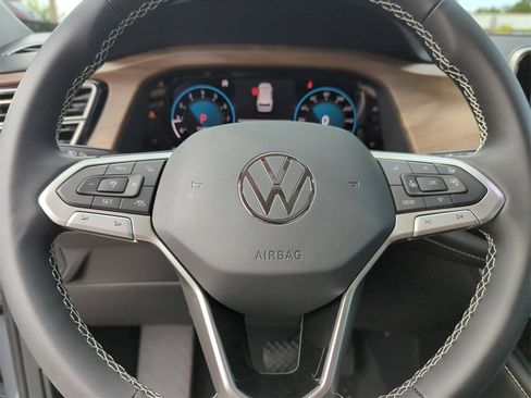 New 2026 Volkswagen Atlas SE image 41