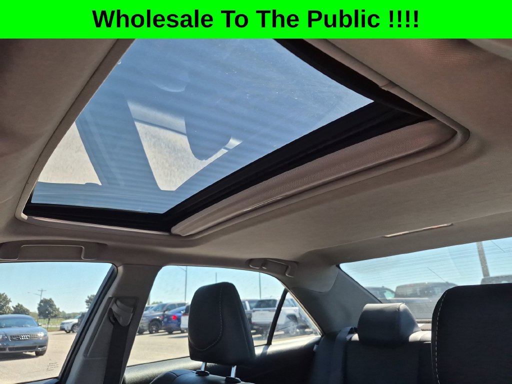 Used 2014 Toyota Camry SE w/ Moonroof Package FWD image 15