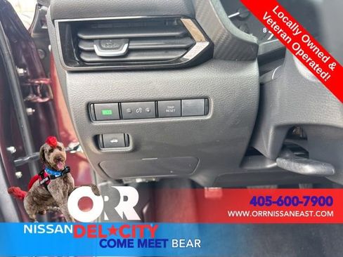 Used 2025 Nissan Sentra SV image 17