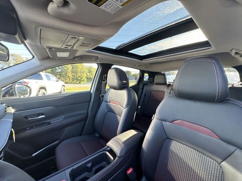 New 2026 Nissan Kicks SR w/ SR Premium Package image 22