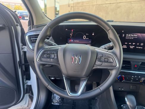 Used 2025 Buick Encore GX Preferred image 25