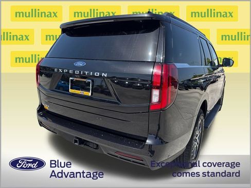 Certified 2025 Ford Expedition Active RWD image 4