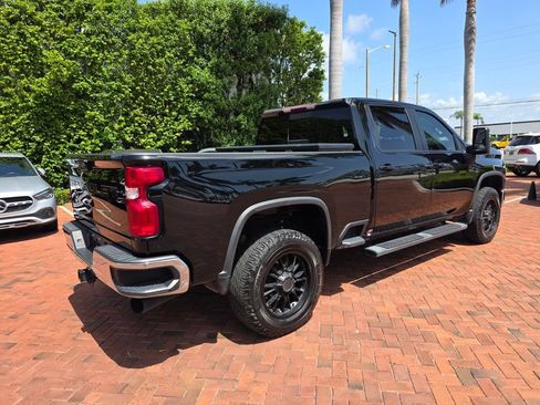 Used 2024 Chevrolet Silverado 3500 LT w/ Convenience Package AWD/4WD image 4