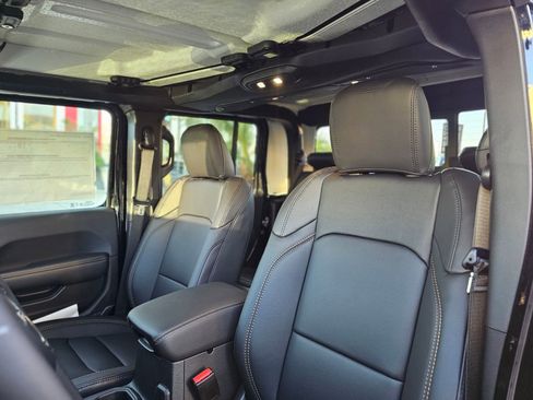 New 2026 Jeep Gladiator Mojave AWD/4WD image 21