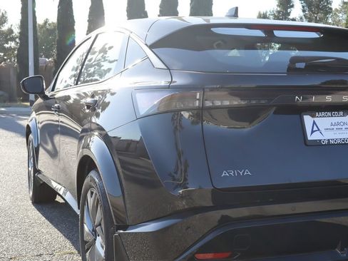 Used 2024 Nissan Ariya AWD image 16