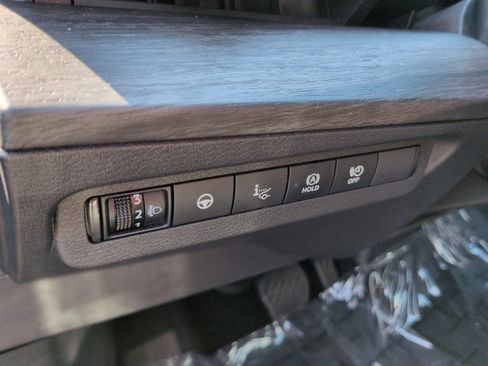 Used 2023 Nissan Ariya FWD image 21
