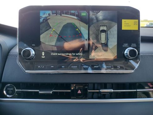 New 2025 Mitsubishi Outlander SE image 5