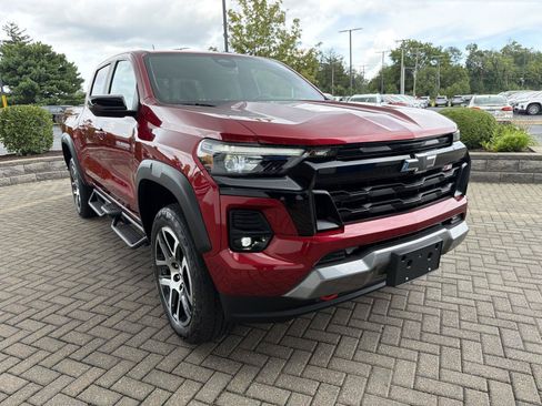 Used 2023 Chevrolet Colorado Z71 w/ Z71 Convenience Package 2 AWD/4WD image 7