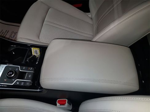 Used 2024 Kia Sorento SX Prestige image 27